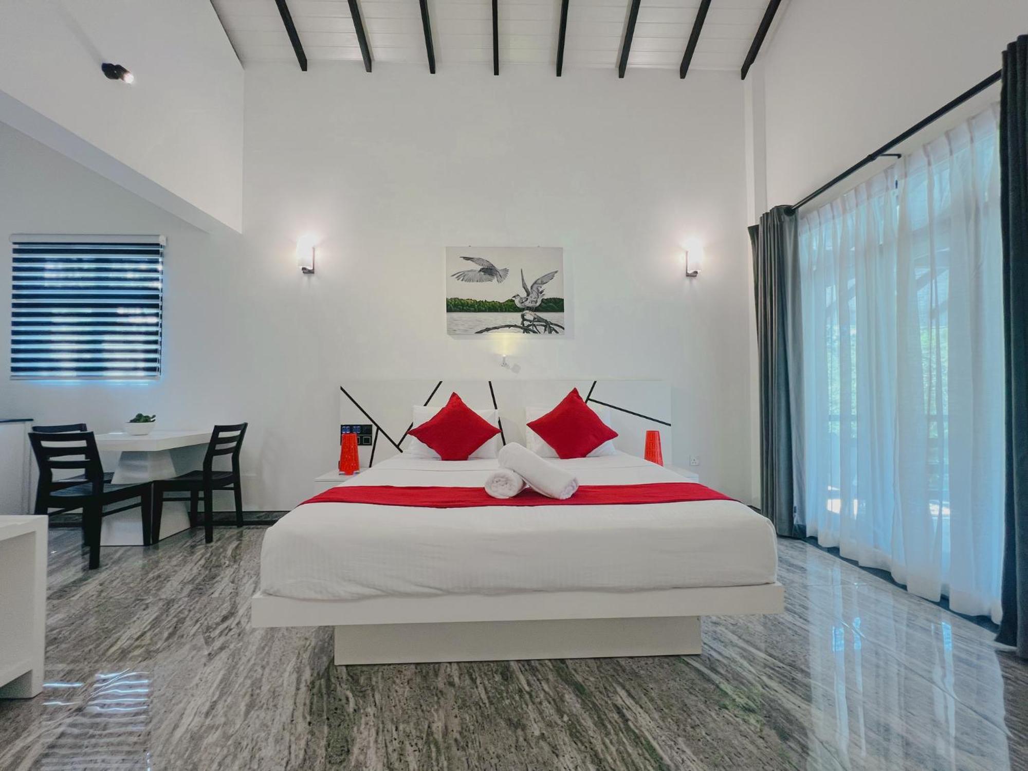 Wetland Resort Negombo Exterior foto